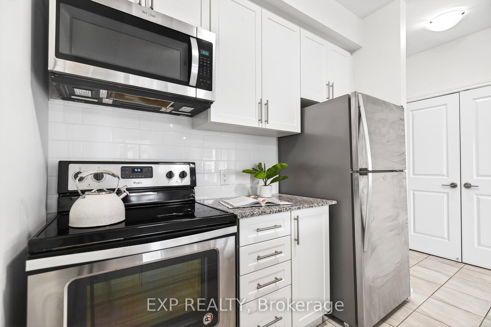 2388 Khalsa Gate • #212 • Oakville, ON photo 12