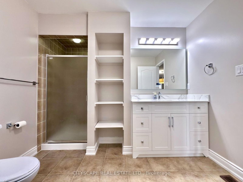 5409 Bestview Mississauga,Ontario L5M 0B8 — Photo 23