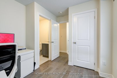 98 Fruitvale Circle • Brampton, ON photo 4