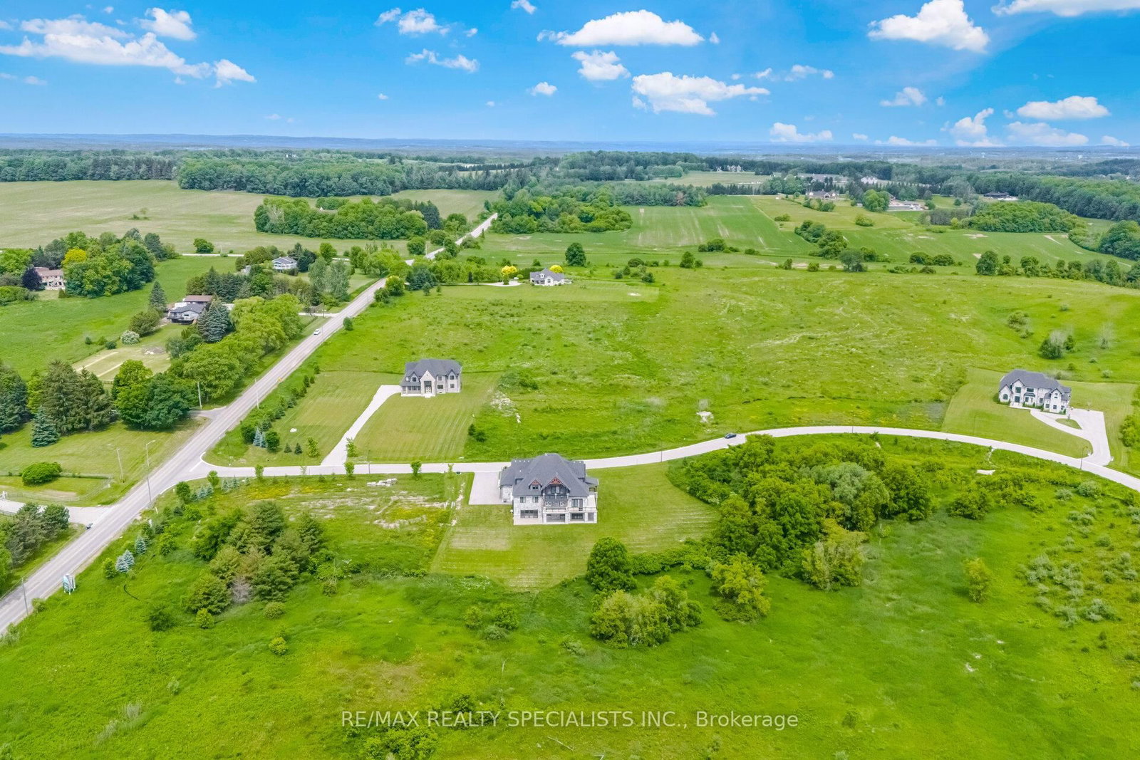 15835 Mount Wolfe Road • Caledon, ON photo 2