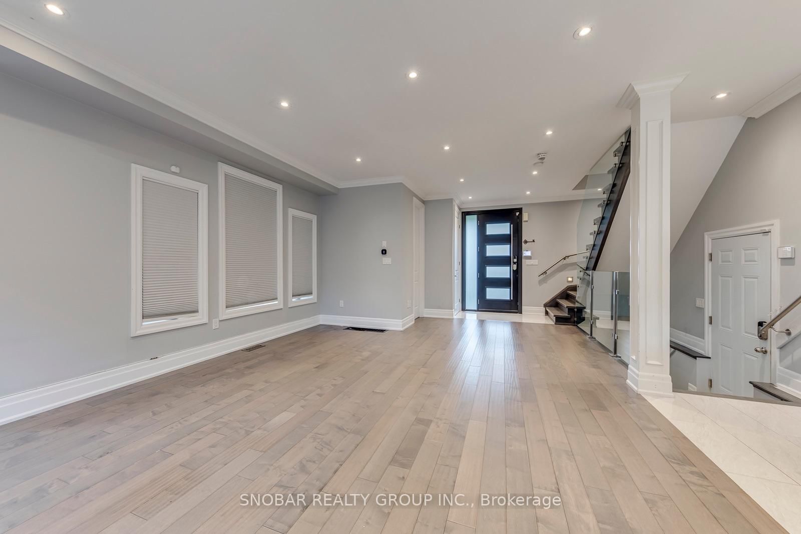 1 Aura Lea Boulevard • Toronto, ON photo 13