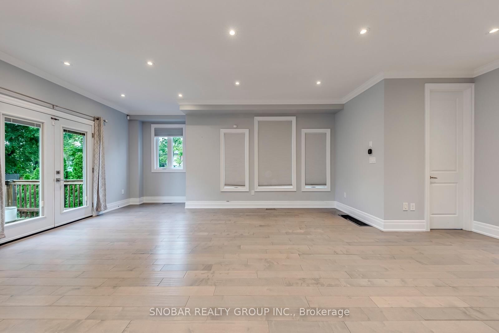 1 Aura Lea Boulevard • Toronto, ON photo 14
