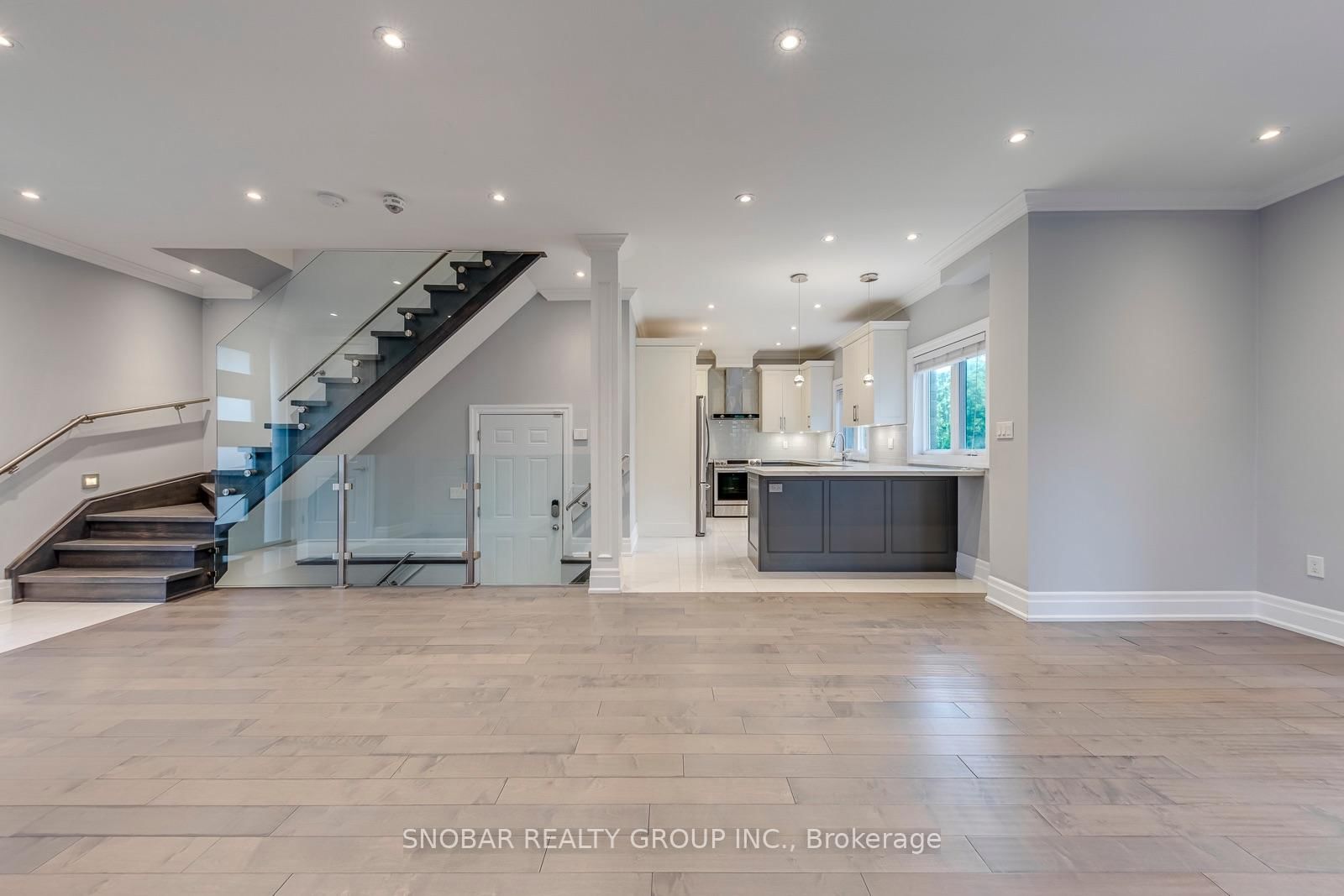 1 Aura Lea Boulevard • Toronto, ON photo 15
