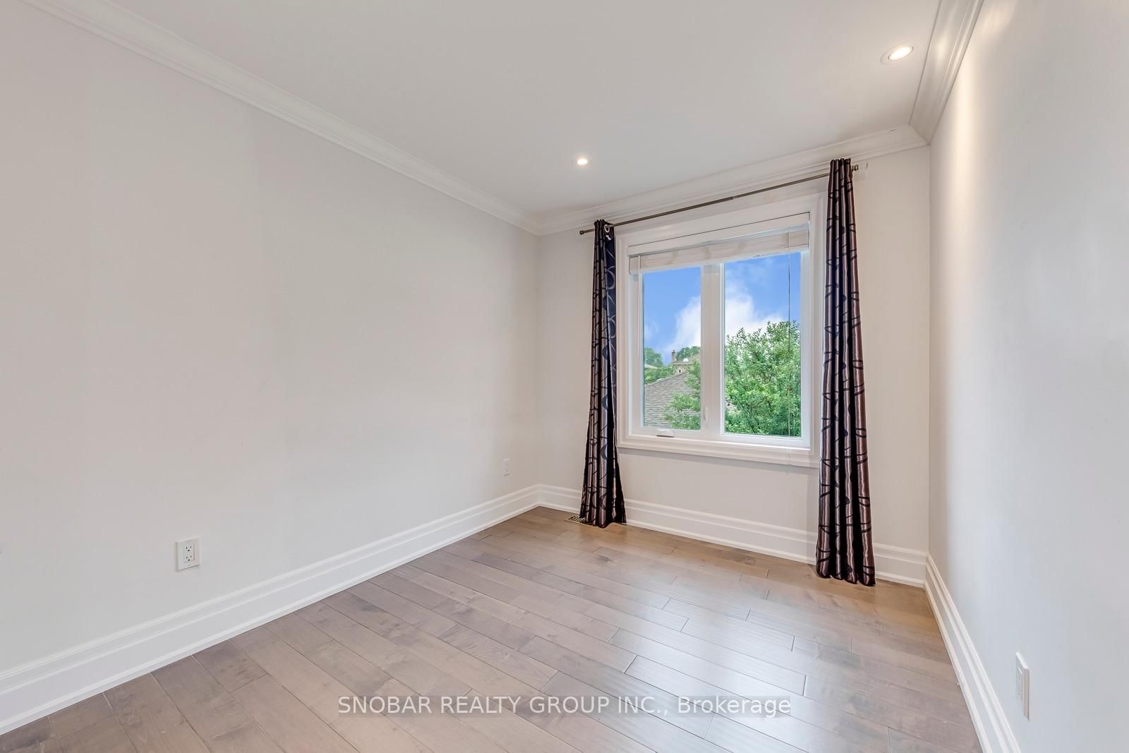 1 Aura Lea Boulevard • Toronto, ON photo 28