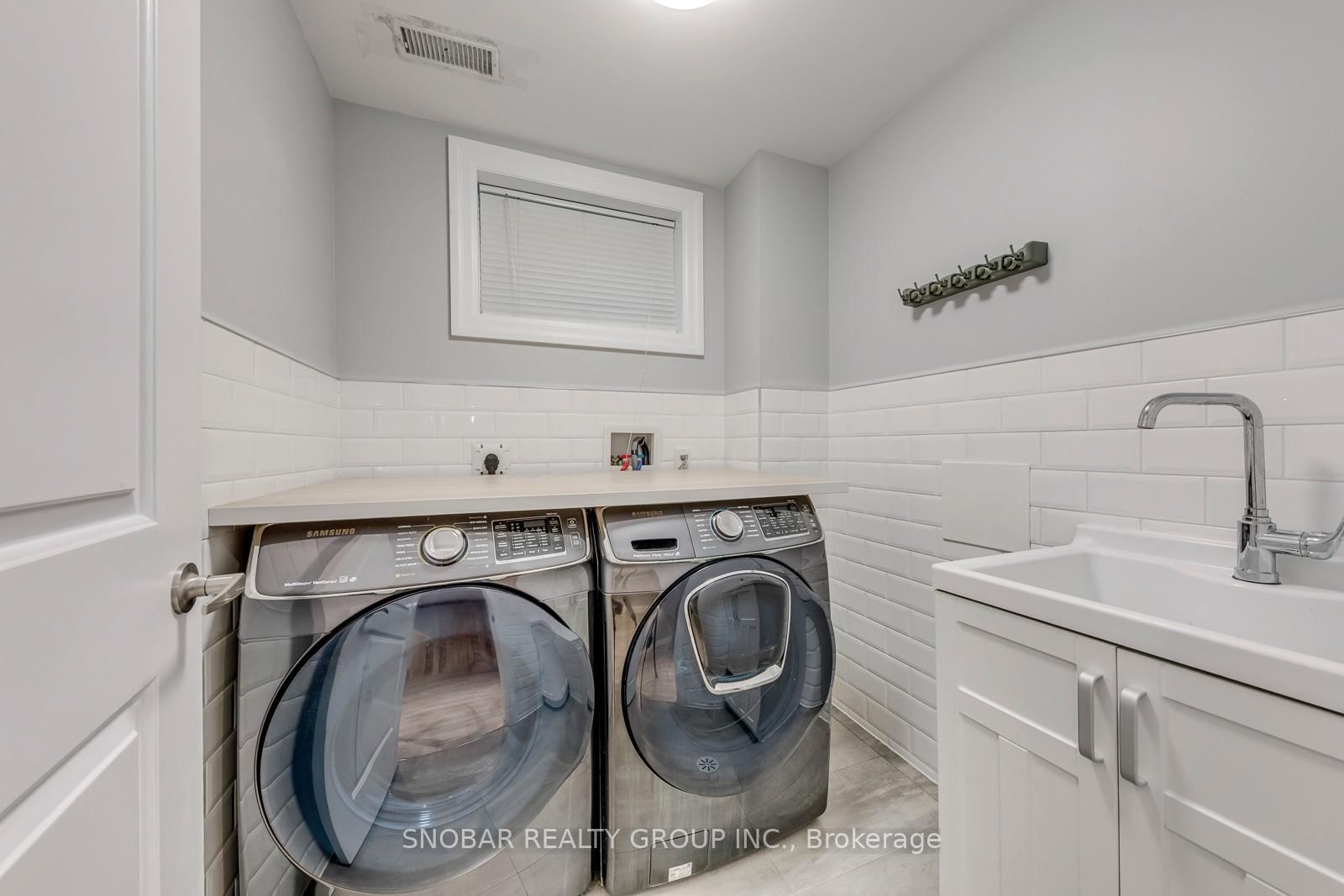 1 Aura Lea Boulevard • Toronto, ON photo 36