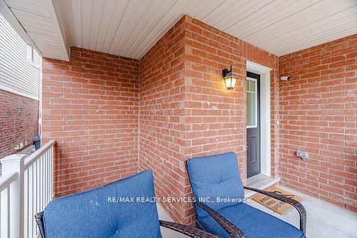 25 BANNISTER Crescent