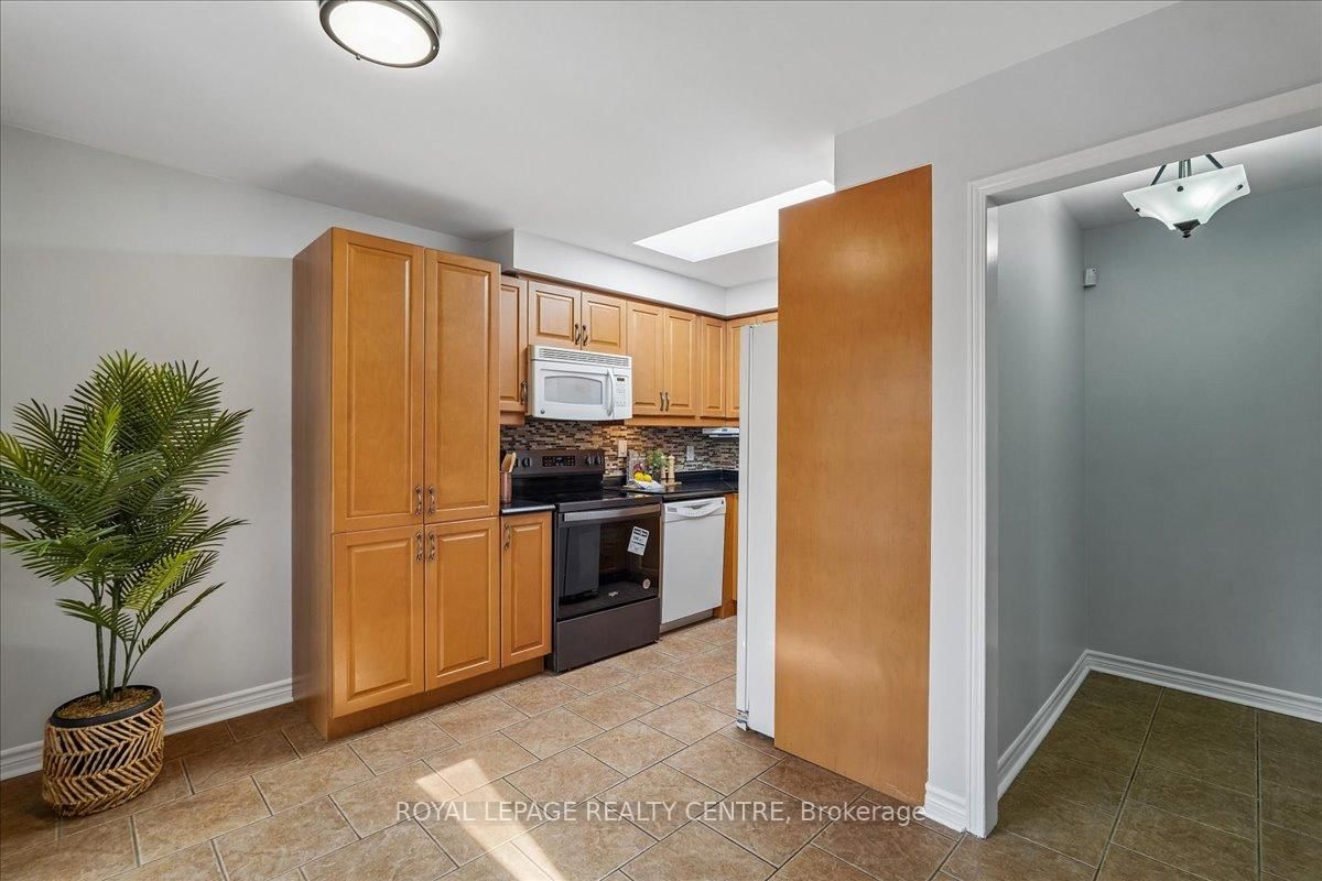 116 Chipmunk Crescent • Brampton, ON photo 11