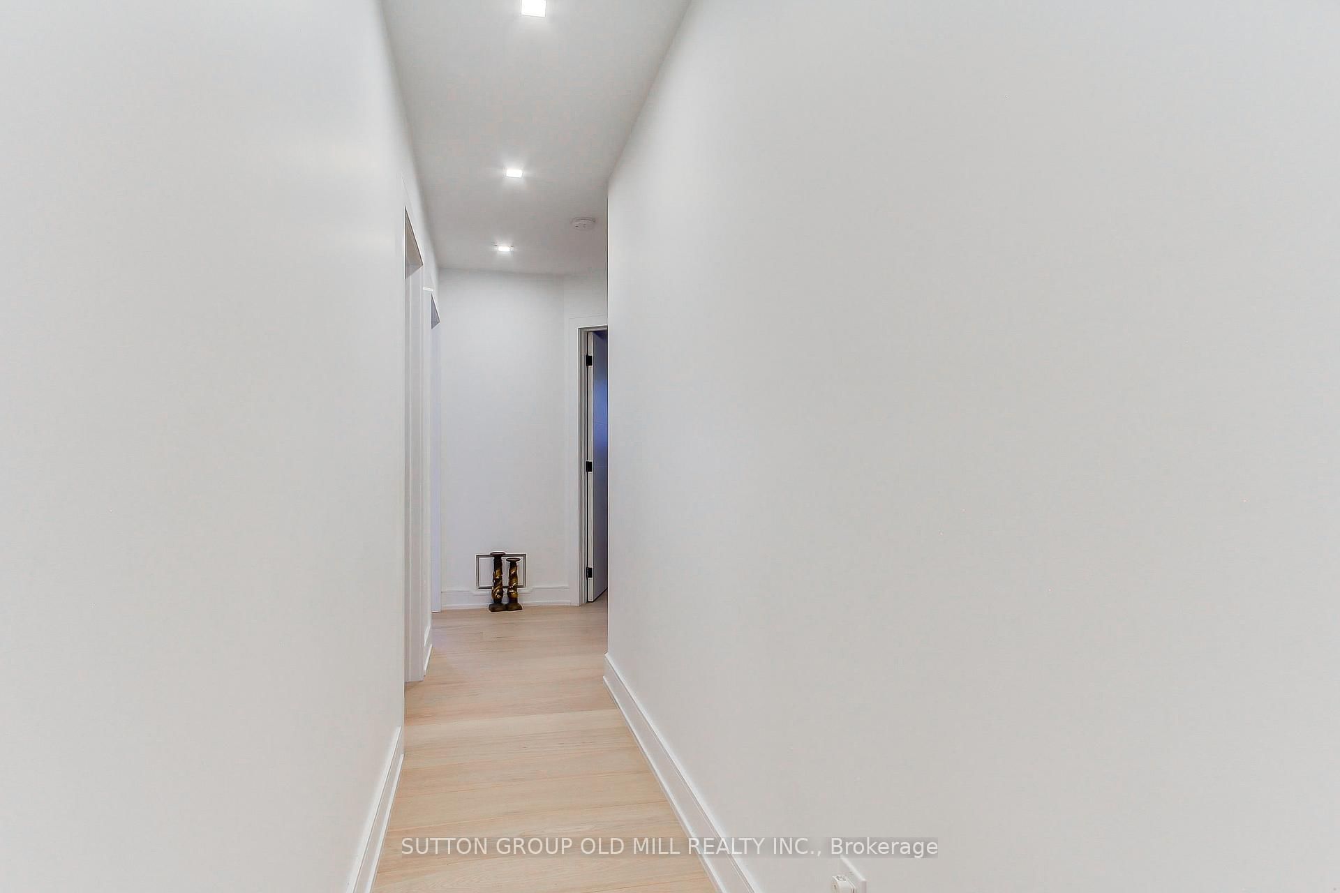 23 Moore Park Crescent
