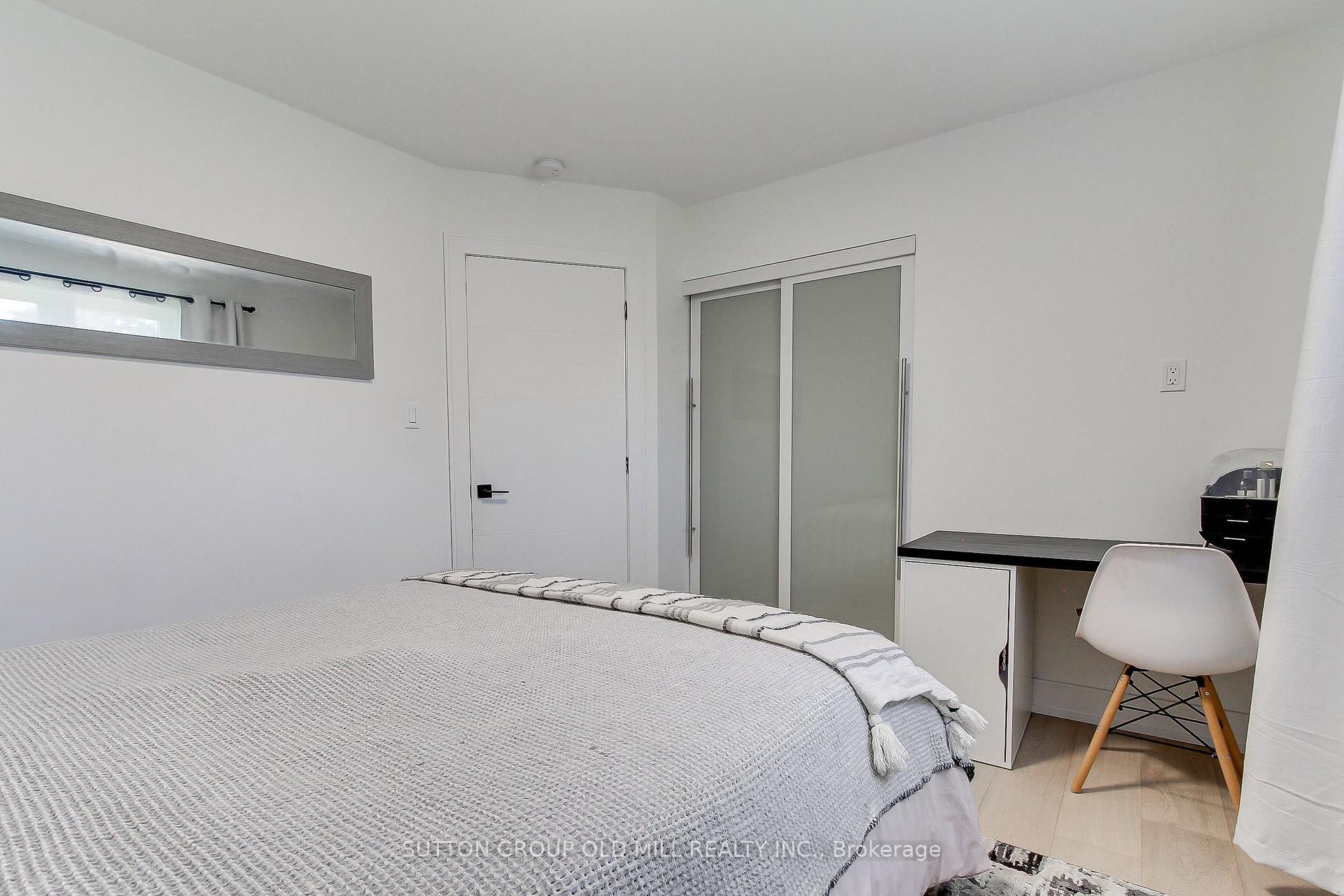 23 Moore Park Crescent