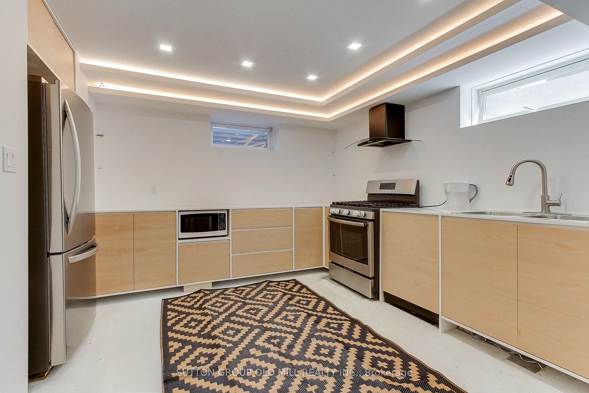23 Moore Park Crescent