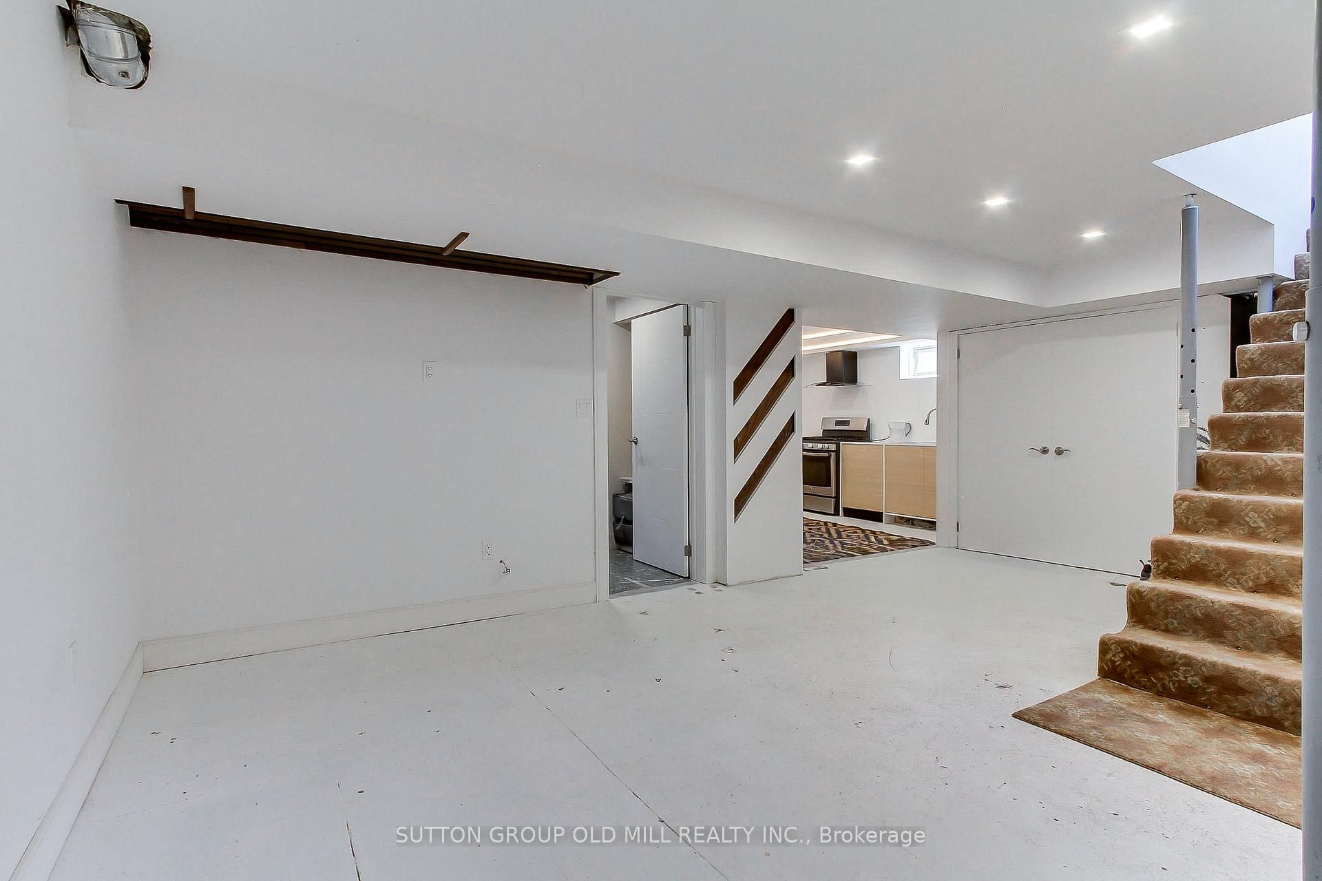23 Moore Park Crescent