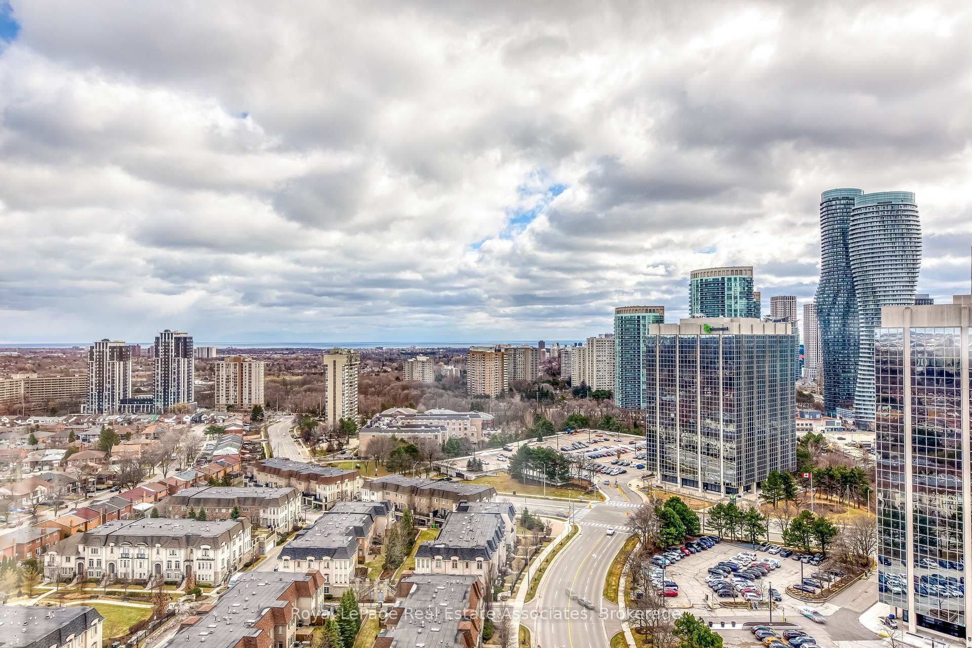 4185 Shipp Drive, Unit Ph18