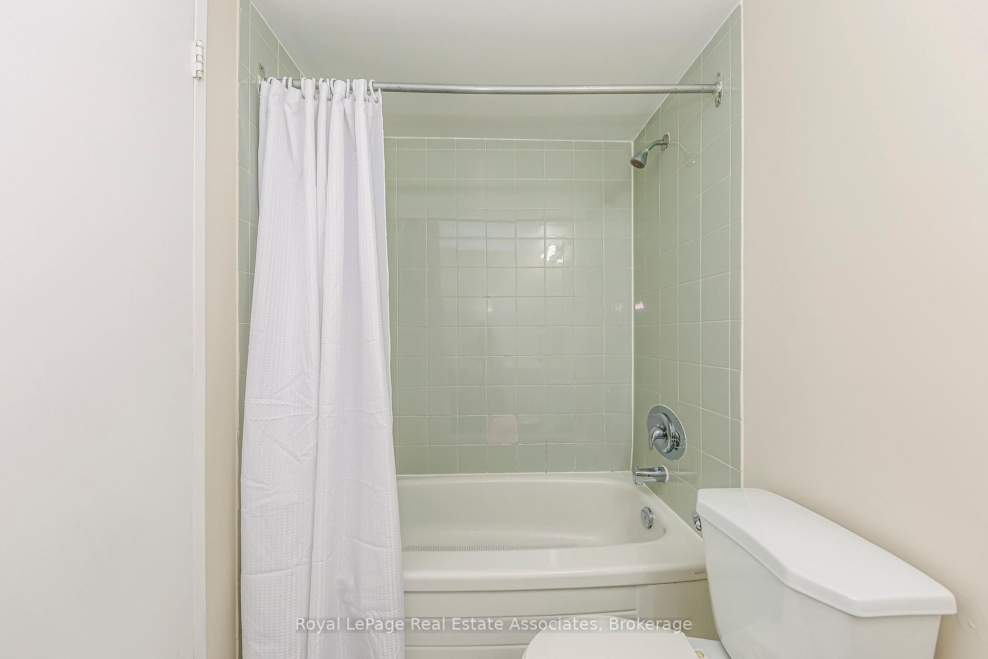 4185 Shipp Drive, Unit Ph18