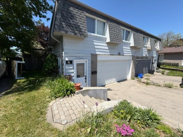 91 Burbank Crescent • Orangeville, ON photo 2