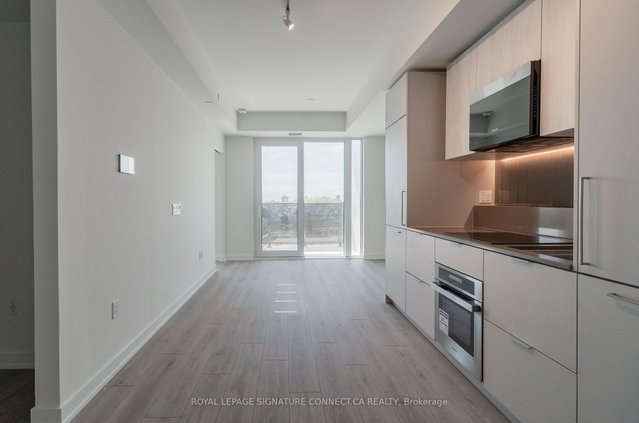 402 - 1 Fairview Road E