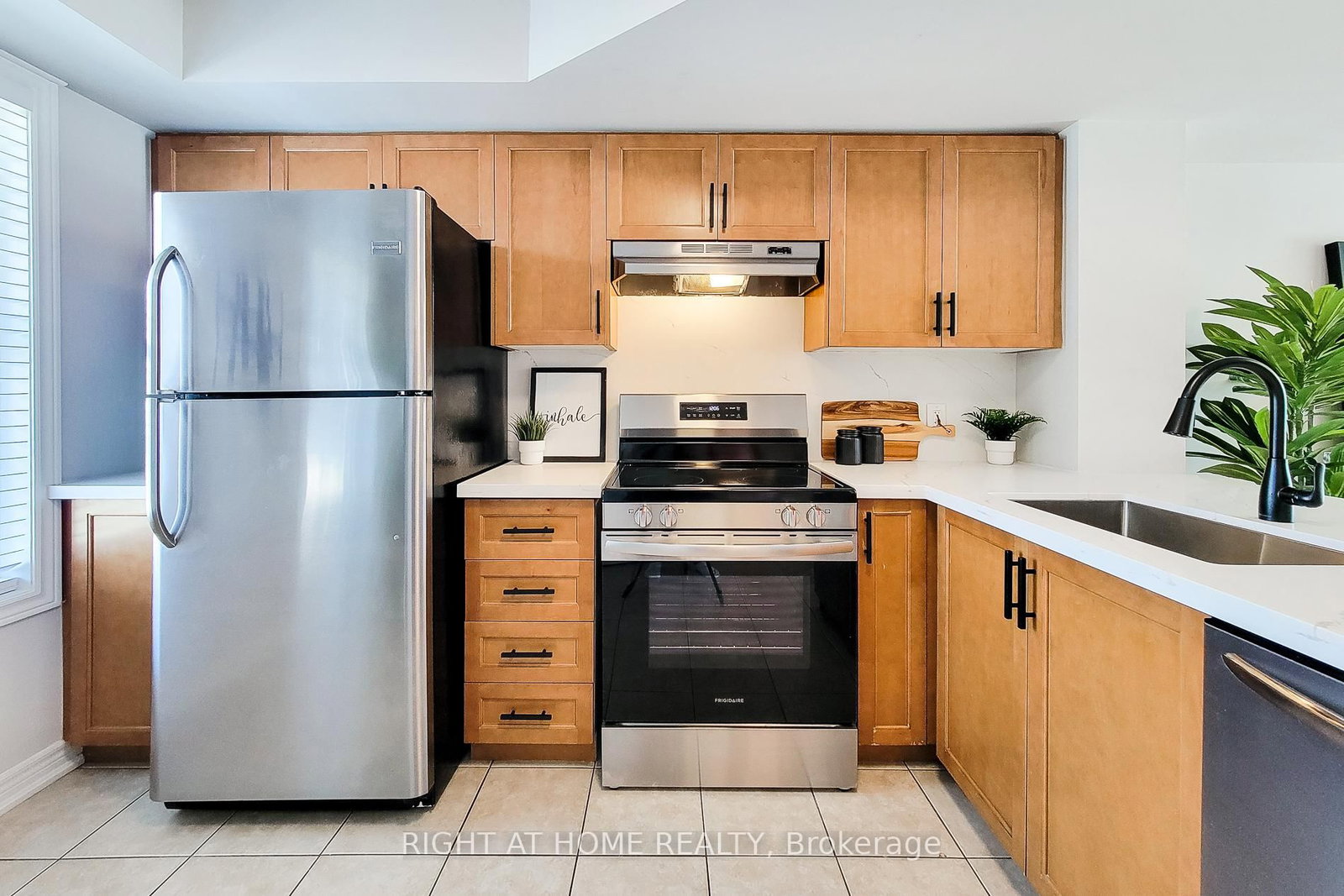 1380 Costigan Road • #33 • Milton, ON photo 10