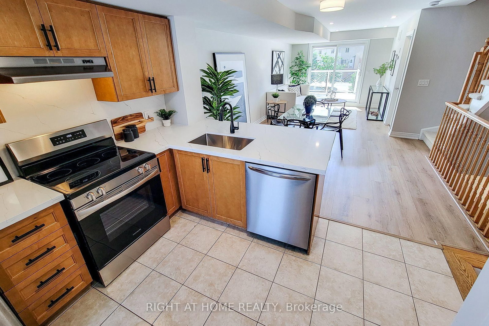 1380 Costigan Road • #33 • Milton, ON photo 11