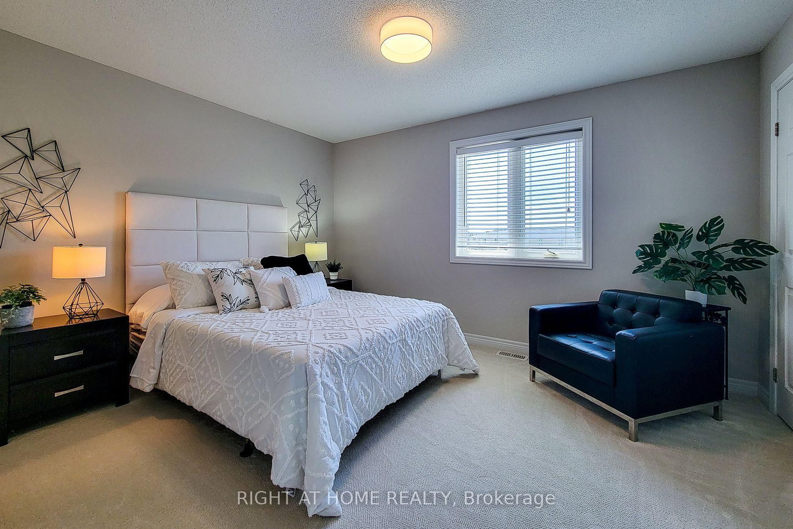 1380 Costigan Road • #33 • Milton, ON photo 13