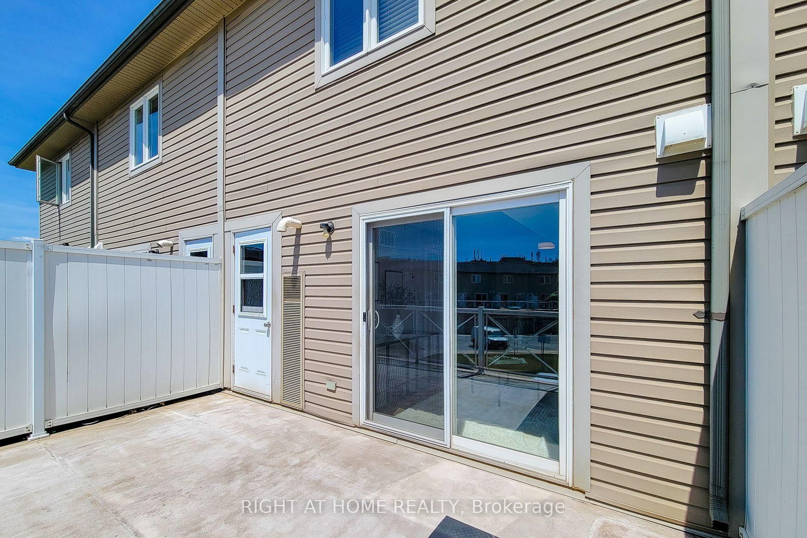 1380 Costigan Road • #33 • Milton, ON photo 20