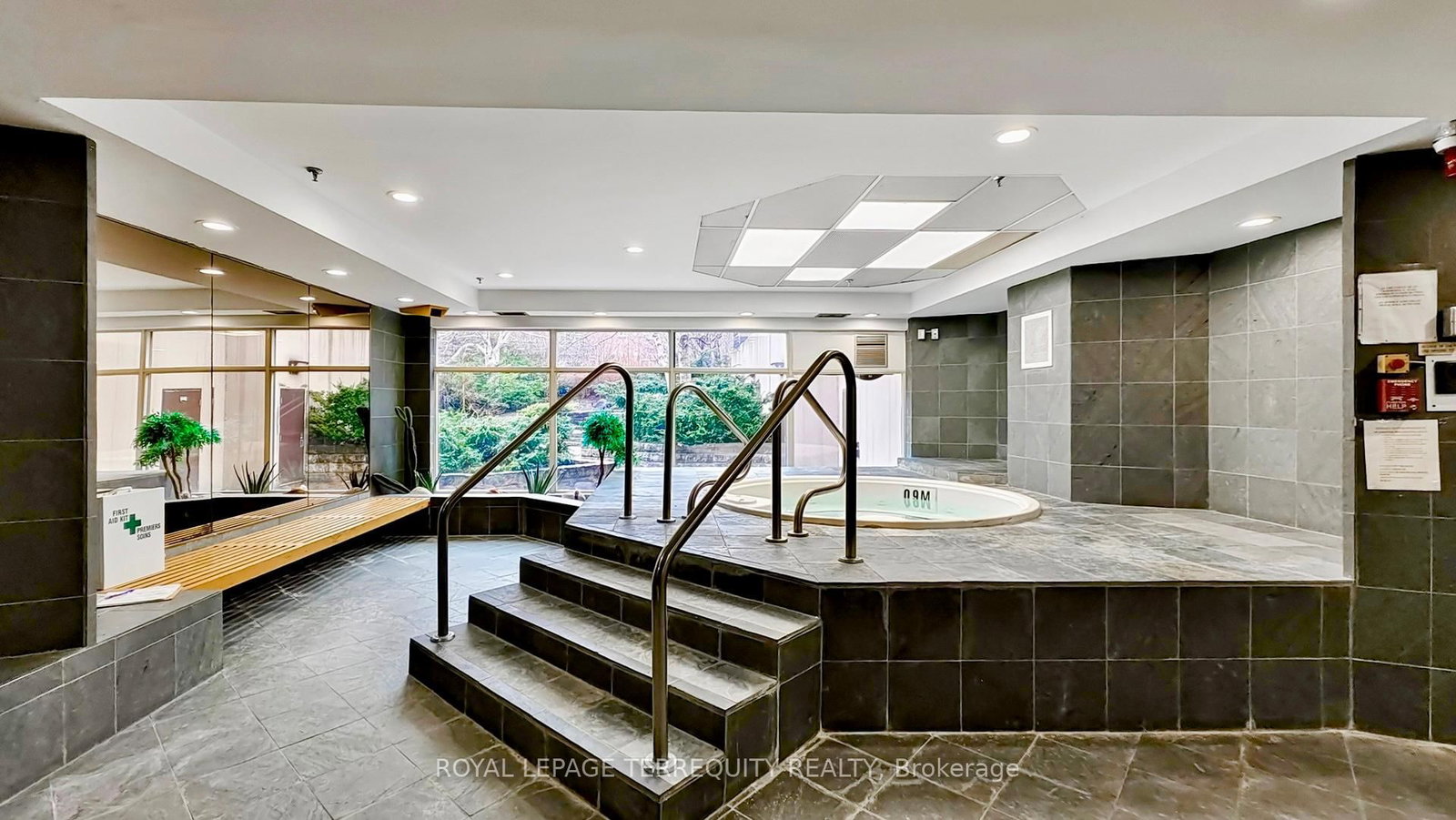 20 Cherrytree Drive • #211 • Brampton, ON photo 6