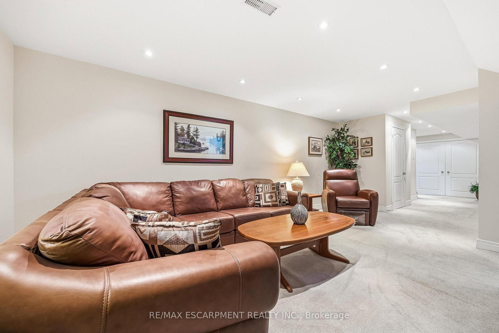 1375 STEPHENSON Drive • #43 • Burlington, ON photo 36