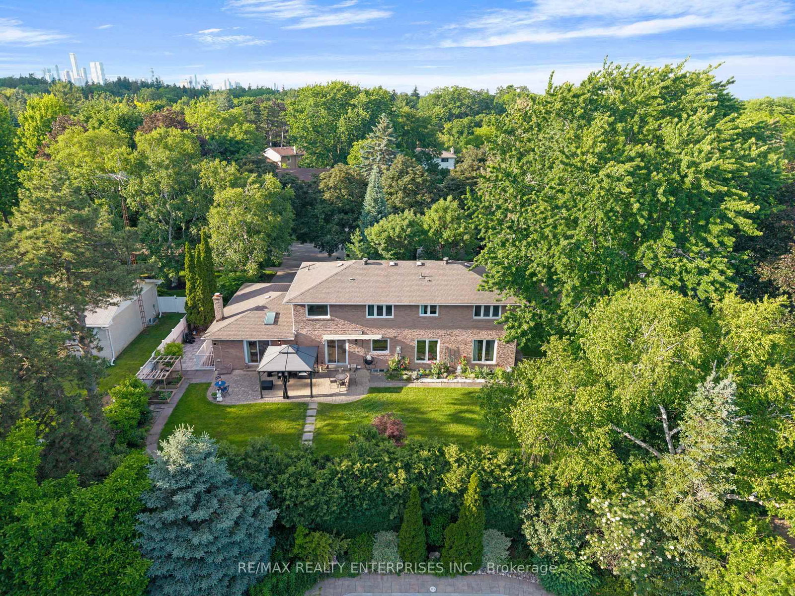 2084 Obeck Crescent • Mississauga, ON photo 45
