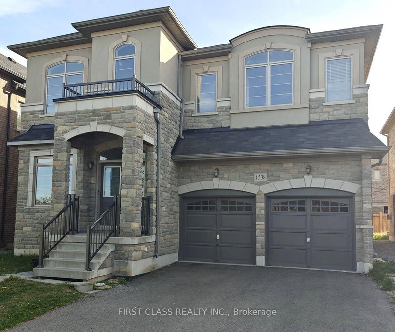 1538 Devine Point