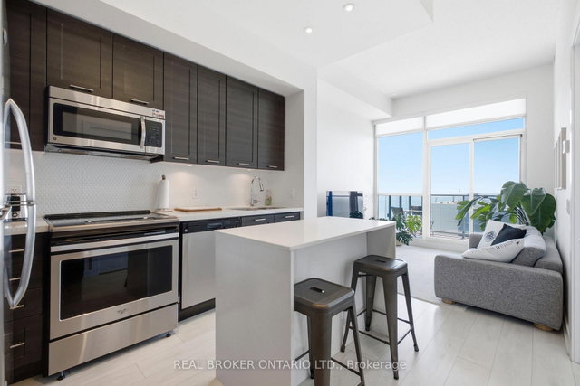 UPH07 - 2220 Lake Shore Boulevard W