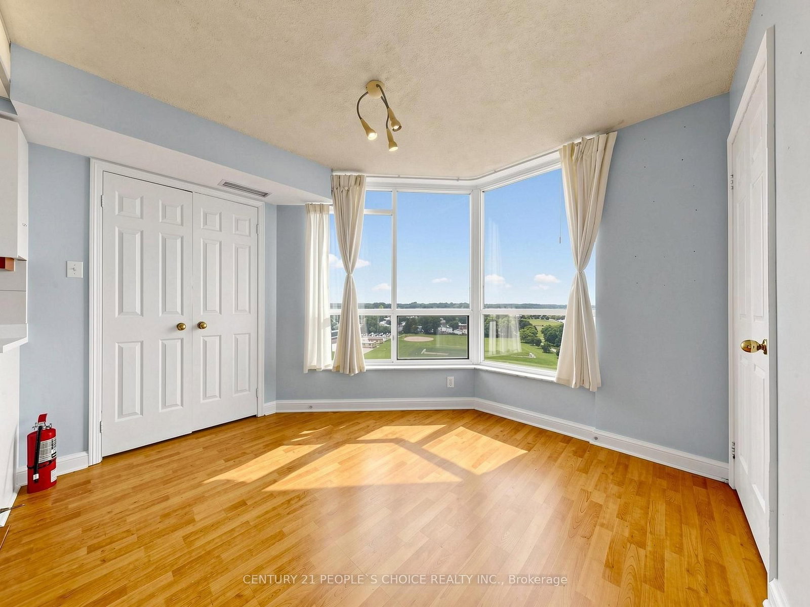 22 Hanover Road • #1201 • Brampton, ON photo 18
