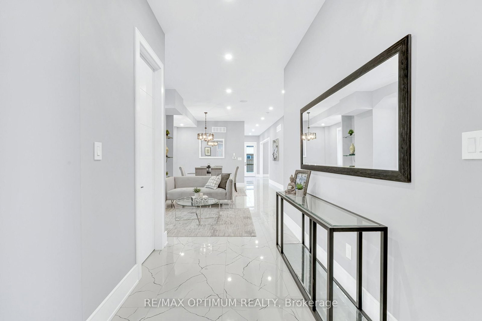 30 Mclaughlin Road N • Brampton, ON photo 6