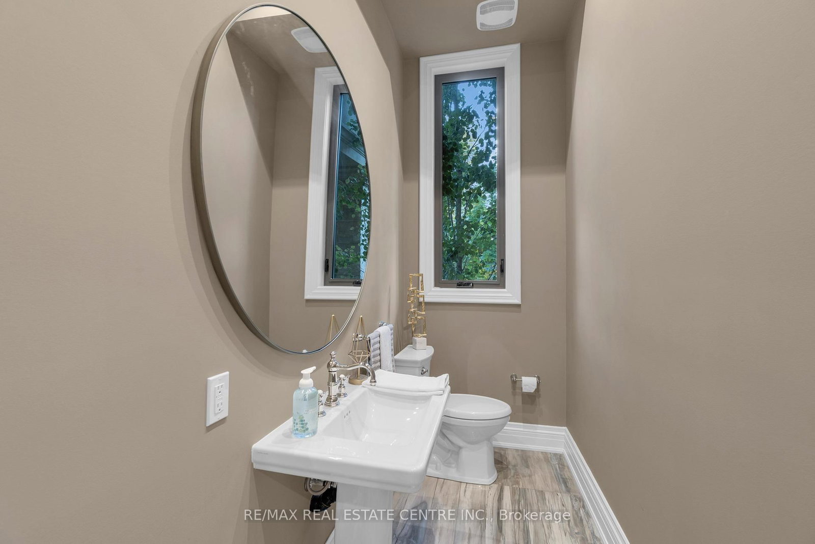 1175 Derry Road • Milton, ON photo 11