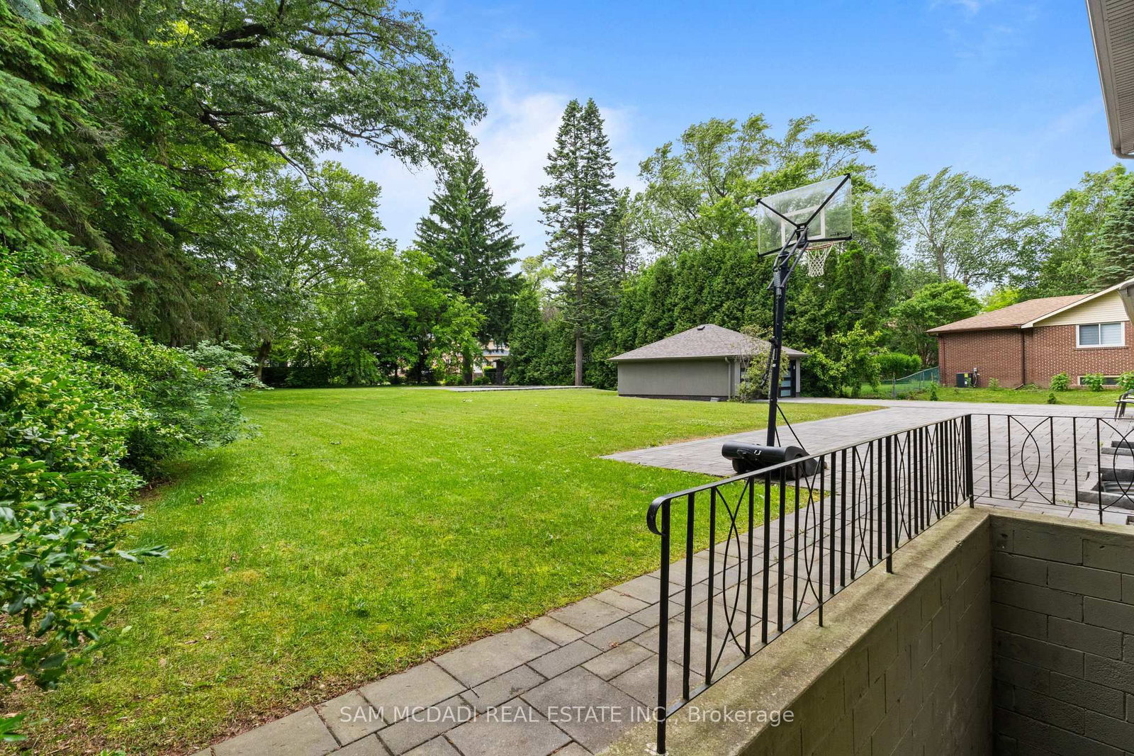 1481 Bunsden Avenue • Mississauga, ON photo 37