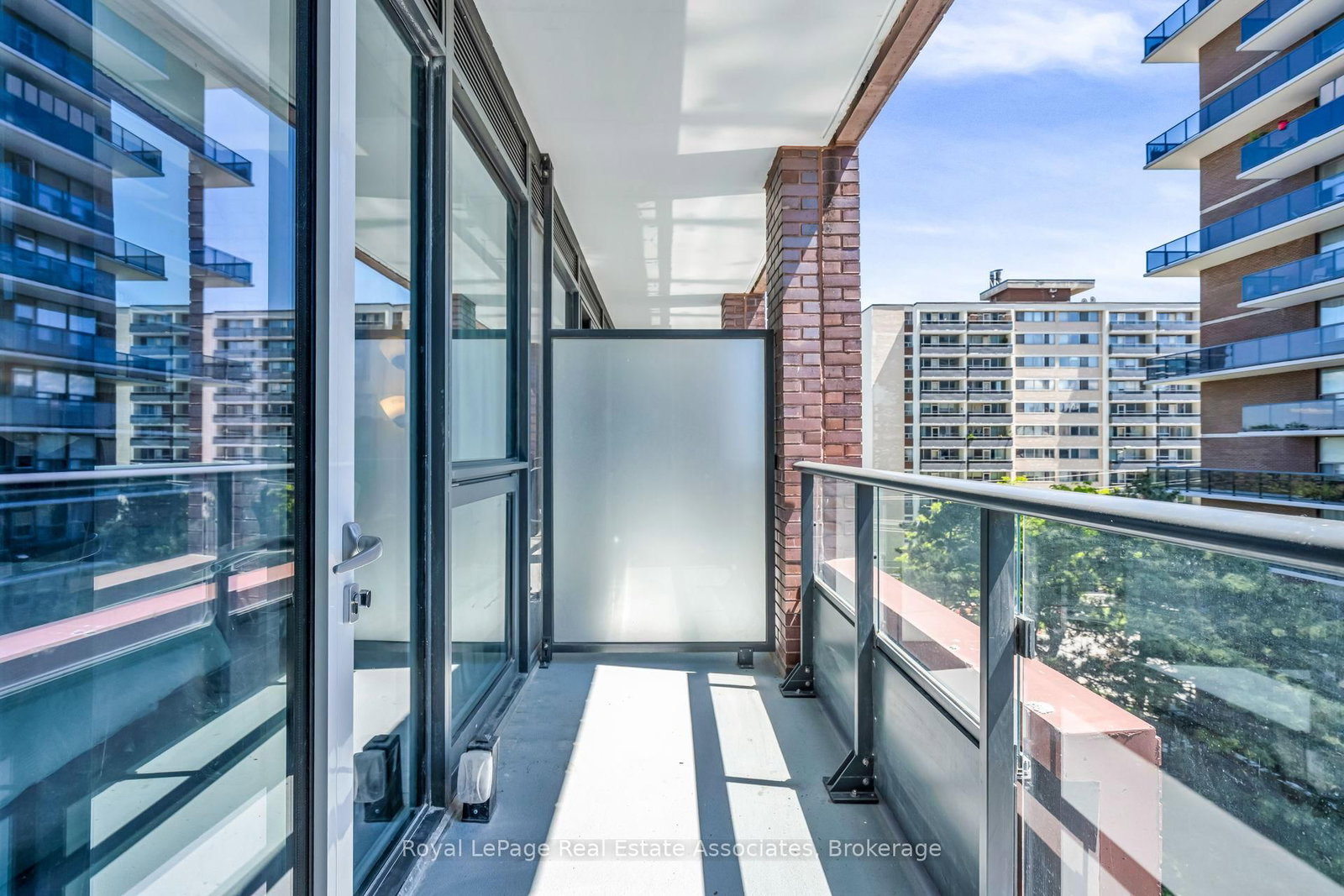 28 Ann Street • #414 • Mississauga, ON photo 39