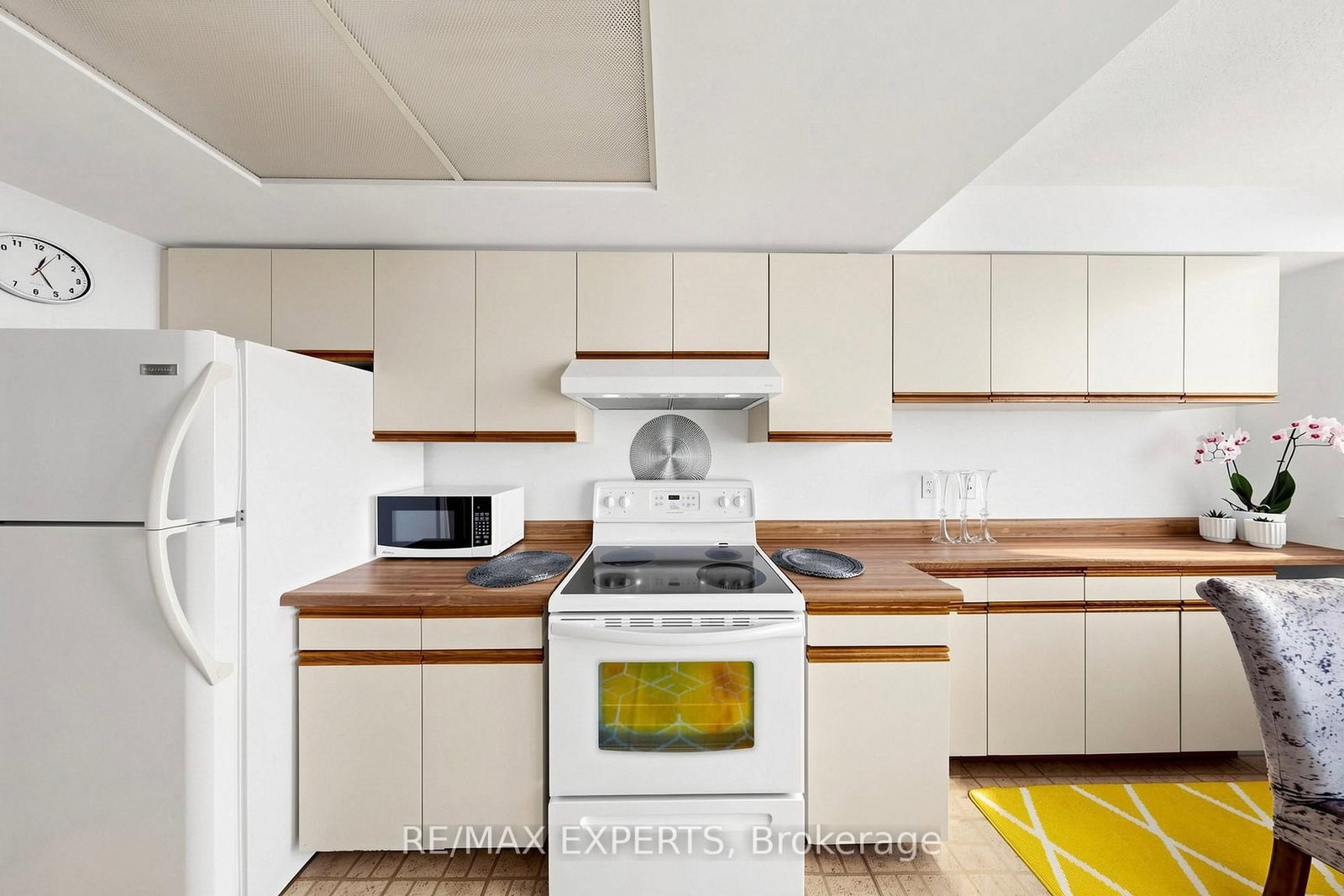 1360 Rathburn Road E • #909 • Mississauga, ON photo 9