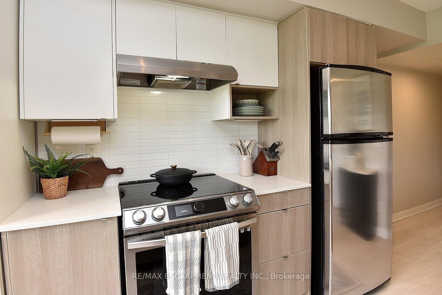 1135 COOKE Boulevard • #112 • Burlington, ON photo 14
