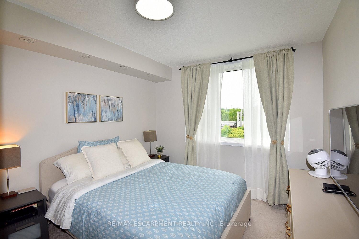 1135 COOKE Boulevard • #112 • Burlington, ON photo 20