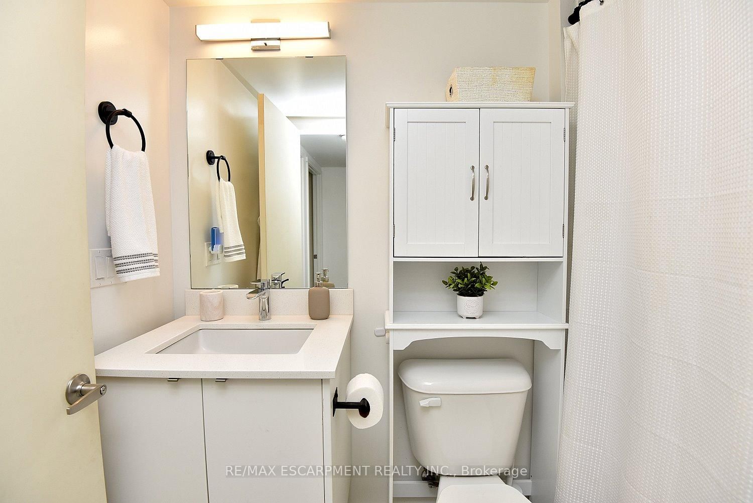 1135 COOKE Boulevard • #112 • Burlington, ON photo 23