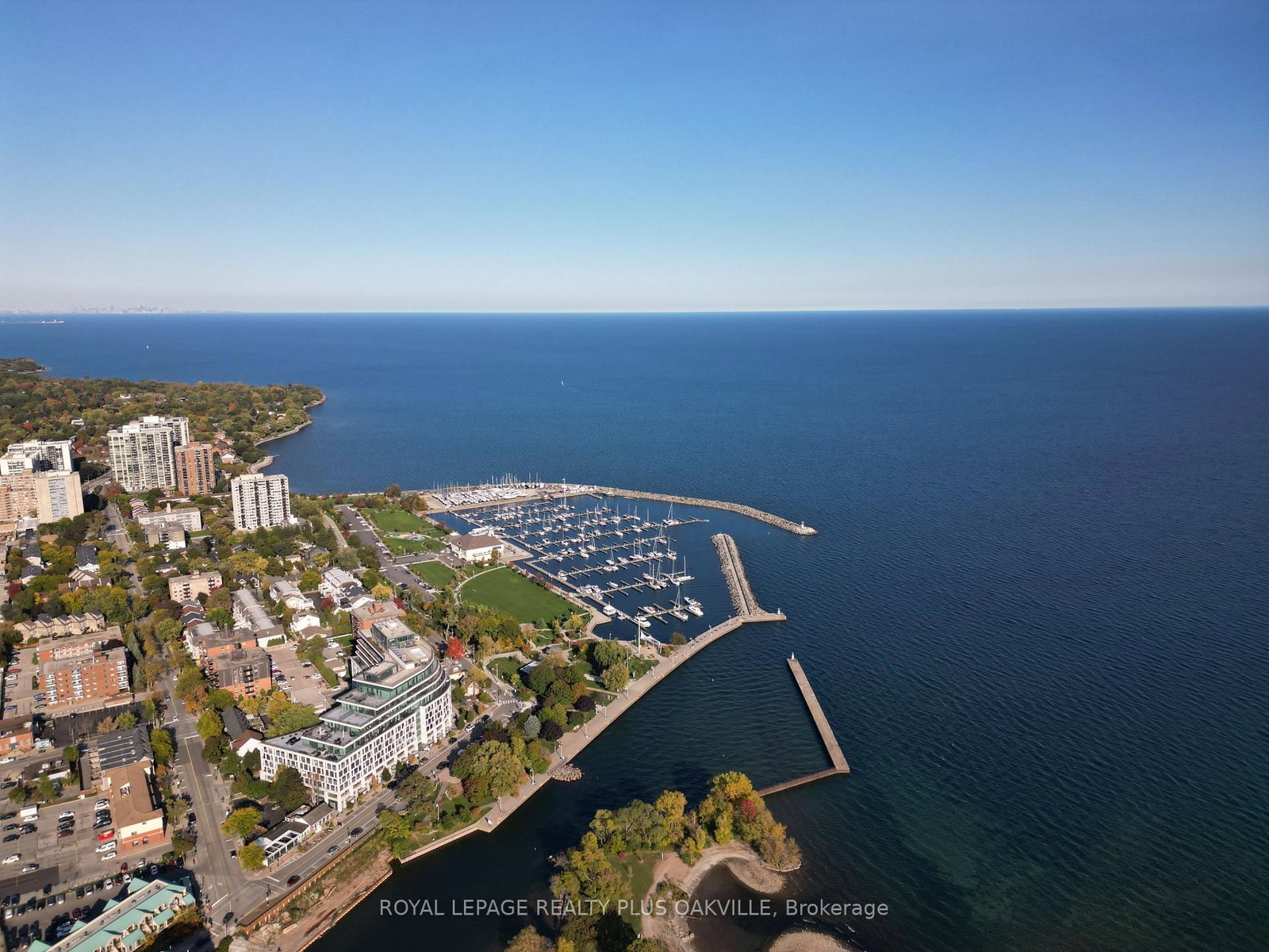 2073 Worthington Drive • Oakville, ON photo 36