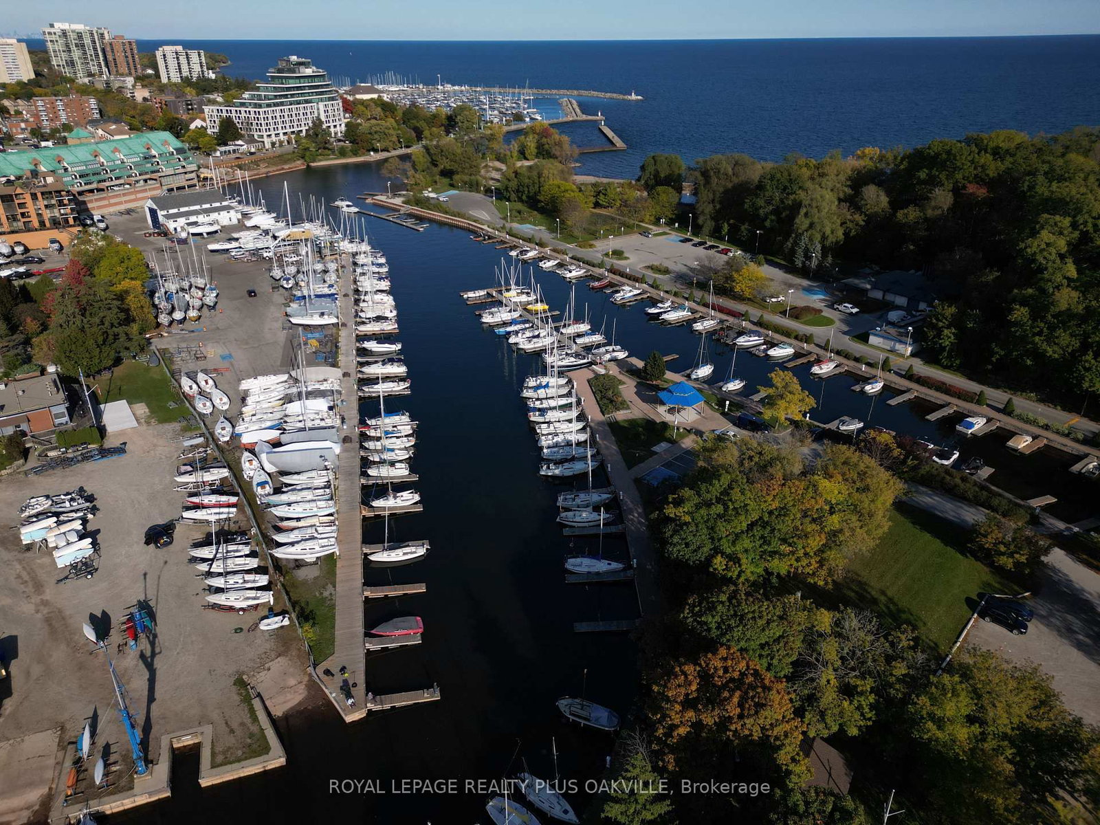 2073 Worthington Drive • Oakville, ON photo 37