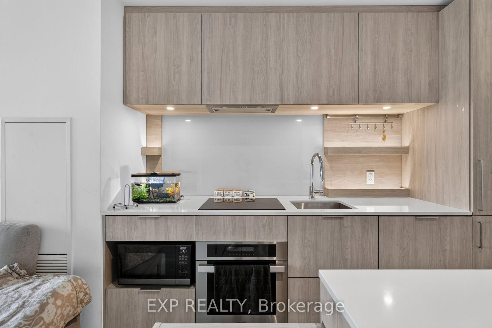 28 Ann Mississauga,ON L5G 3G1 — Photo 14