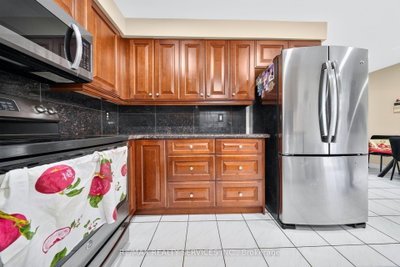 14 Gatesgill Brampton,ON L6X 3S4 — Photo 12