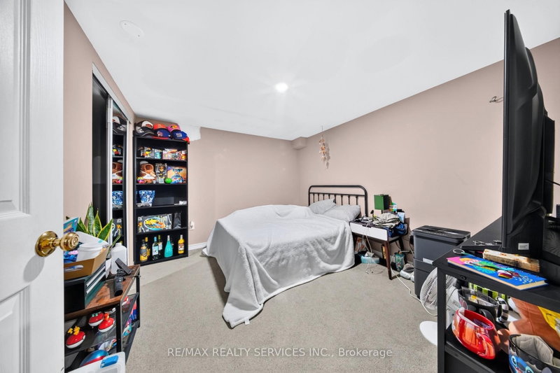 14 Gatesgill Brampton,ON L6X 3S4 — Photo 38