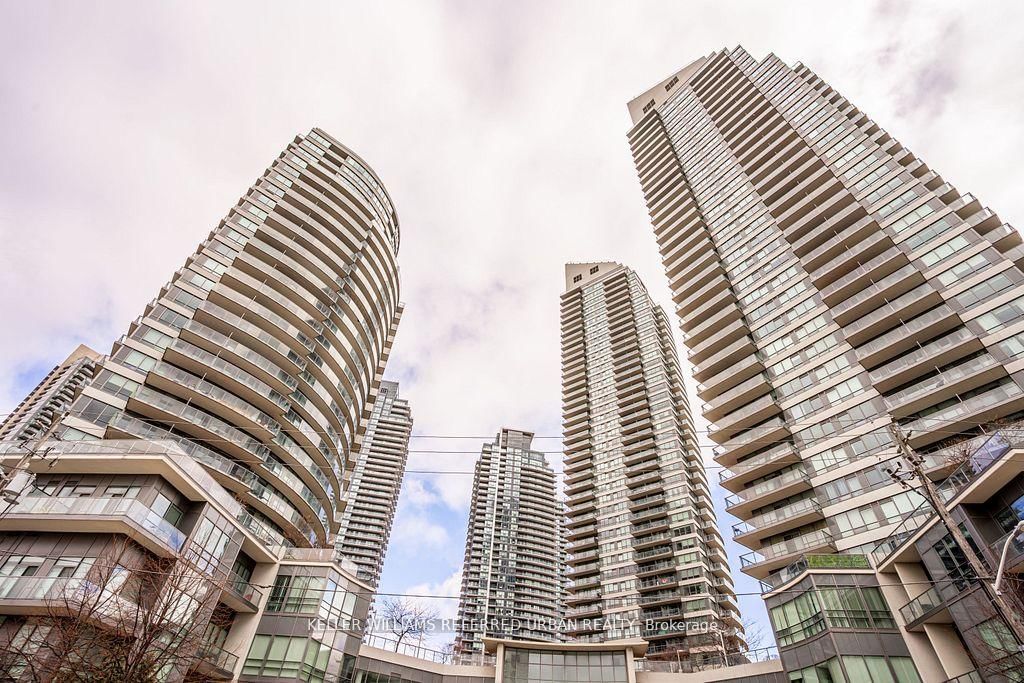 1002-15 Legion Road, Toronto, ON, photo 2