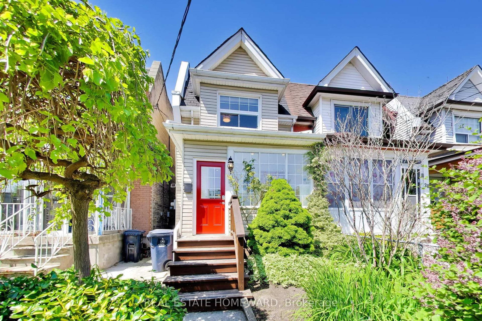 18 Britannia Avenue - Semi-Detached in Junction Area