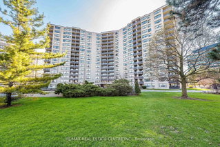 1502 - 451 The West Mall Drive