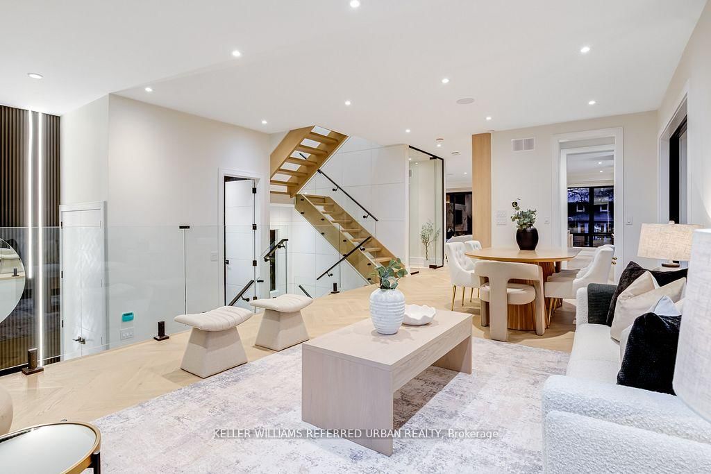 33 Twelfth Street • Toronto, ON photo 15