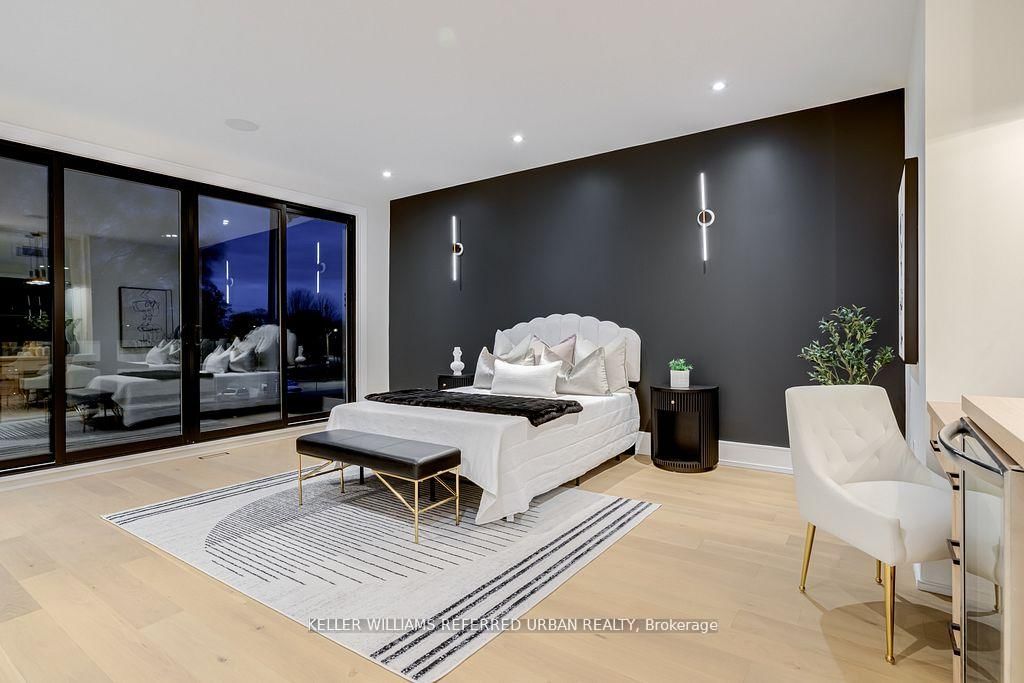 33 Twelfth Street • Toronto, ON photo 20