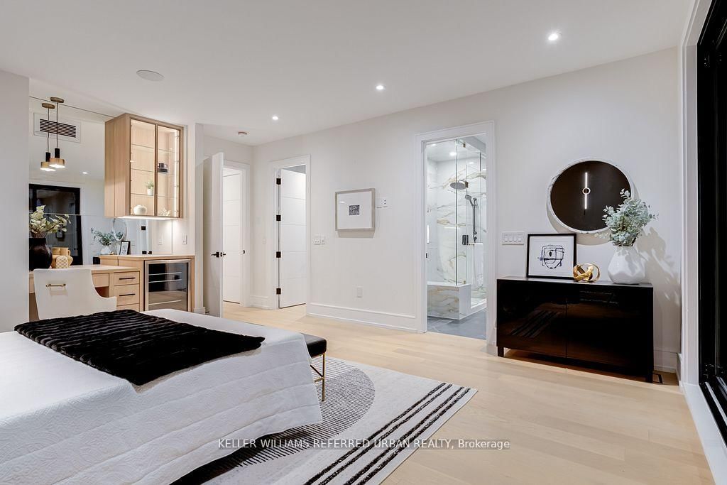 33 Twelfth Street • Toronto, ON photo 23