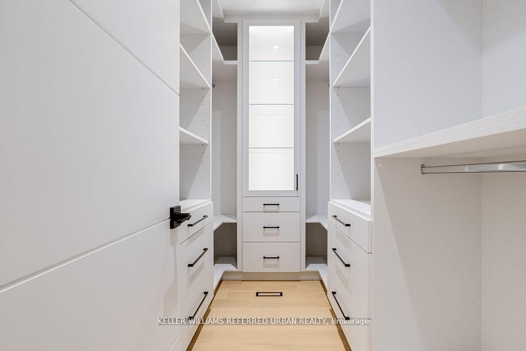 33 Twelfth Street • Toronto, ON photo 28