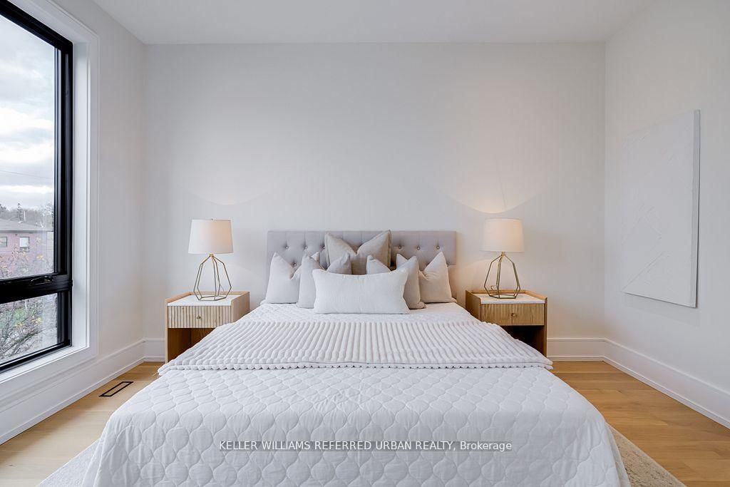 33 Twelfth Street • Toronto, ON photo 29